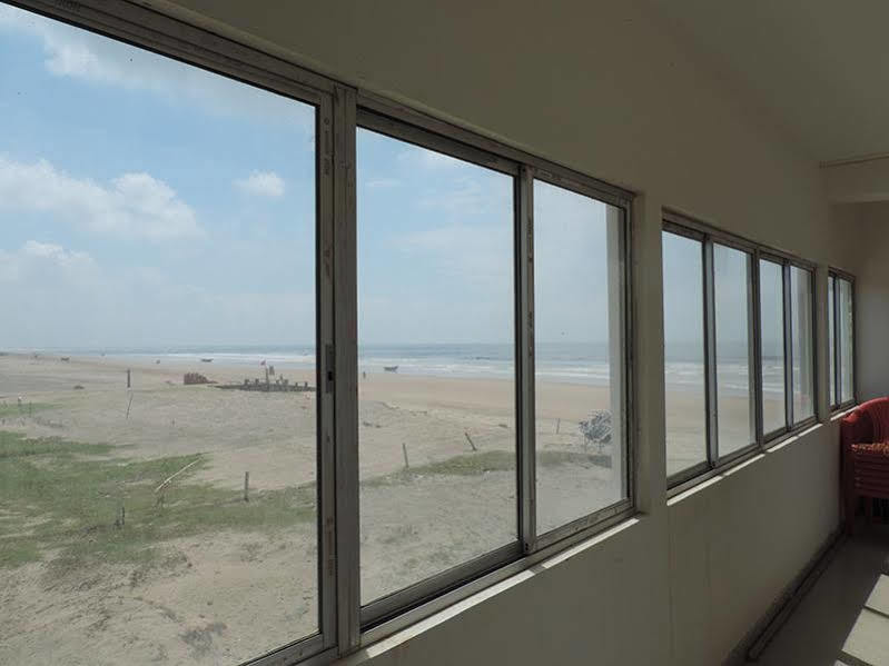 Bombay Beach Resort 만다르모니 외부 사진